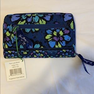 Vera Bradley Turn Lock Wallet NEW!